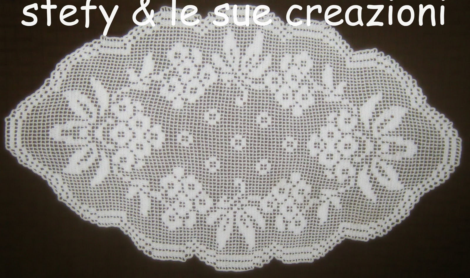 http://4.bp.blogspot.com/-6_b79Dypo_c/TyFCoEkNMwI/AAAAAAAAAWU/DHVbu1ZGVyk/s1600/filet...ghirlanda+di+fiori.jpg
