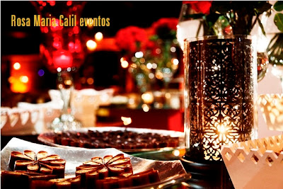 Lanterna vidro e arabescos preto bandeja prata, doce, velas, vidro vermelho, lanterna vidro, 15 anos
