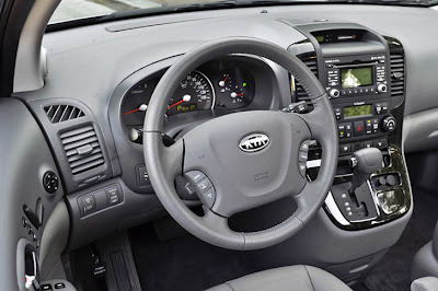 2012 KIA Carnival