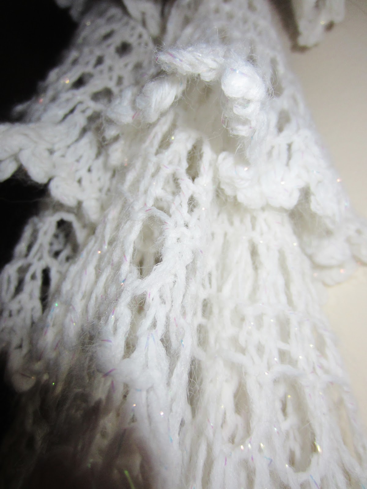 Violets Silver Lining: Free Knitting Pattern: Ruffle Lace Snowflake Scarf
