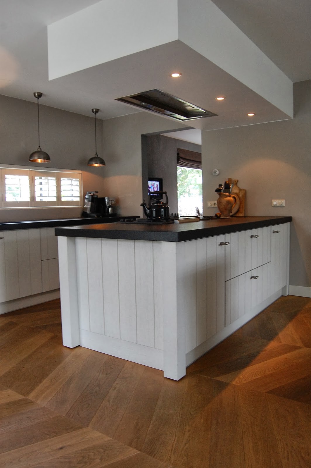 Witte keuken met betonnen werkblad – atumre.com