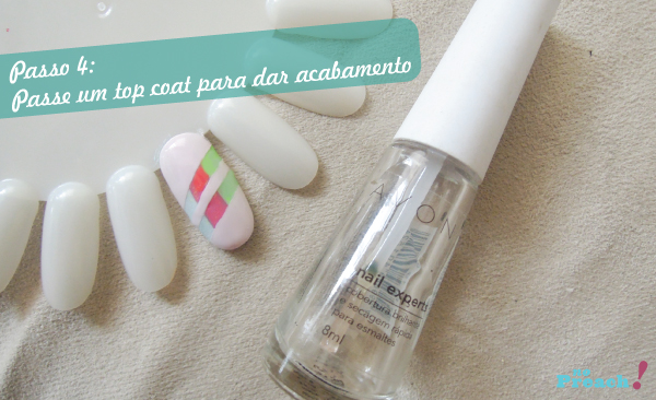 Nail Art, Tape Mani, unhas listradas com esmalte colorido Nail Art, Tape Mani, unhas listradas com esmalte colorido