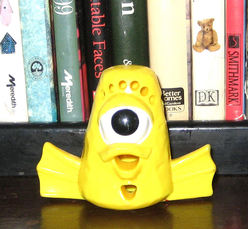 Percy's World of Toys 3907. Play Doh Yellow Critter