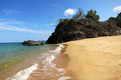 Pantai Kemasik Tebing batu