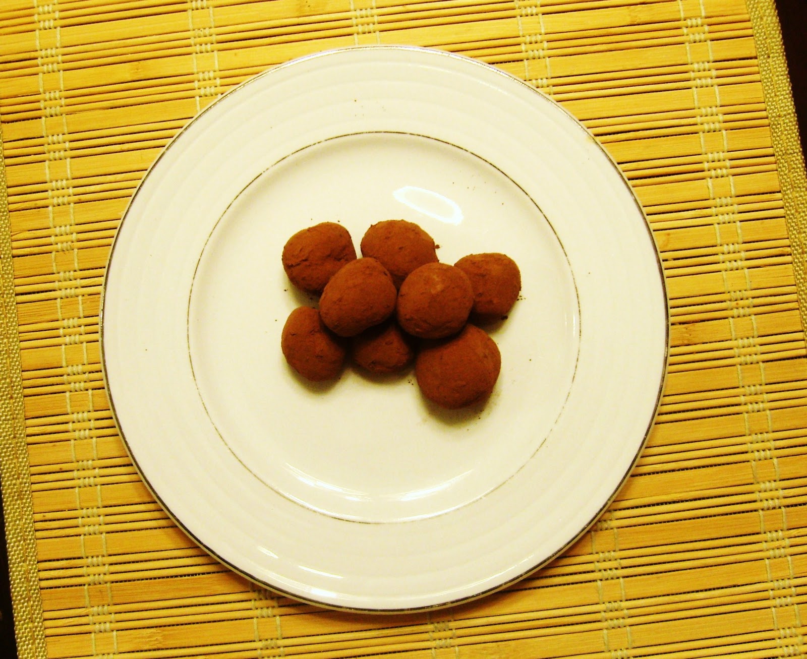 Simple Savory & Satisfying MintChocolate Truffles