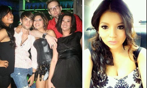 Mau Cerai, Beredar Foto Suami Farah Quinn Peluk 2 Wanita Seksi di Klub Malam Foto Suami Farah Quinn Peluk 2 Wanita dan Olivia Lee Mau Cerai, Beredar Foto Suami Farah Quinn Peluk 2 Wanita Seksi di Klub Malam