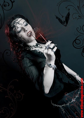 VAMPIRA COM VINHO