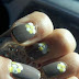 dot dot dot circle nails