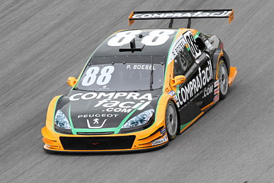 Beto Monteiro foca em ajuste do carro para a corrida após treinos em  Curitiba - Notícia de Stock Car