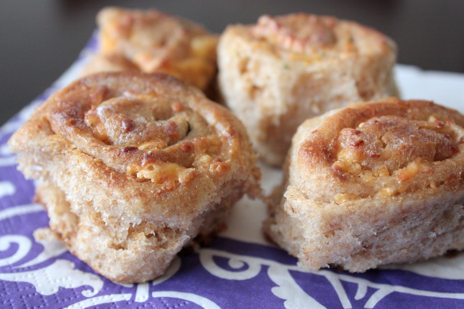 Momma Hen's Kitchen Cheddar Garlic Rolls