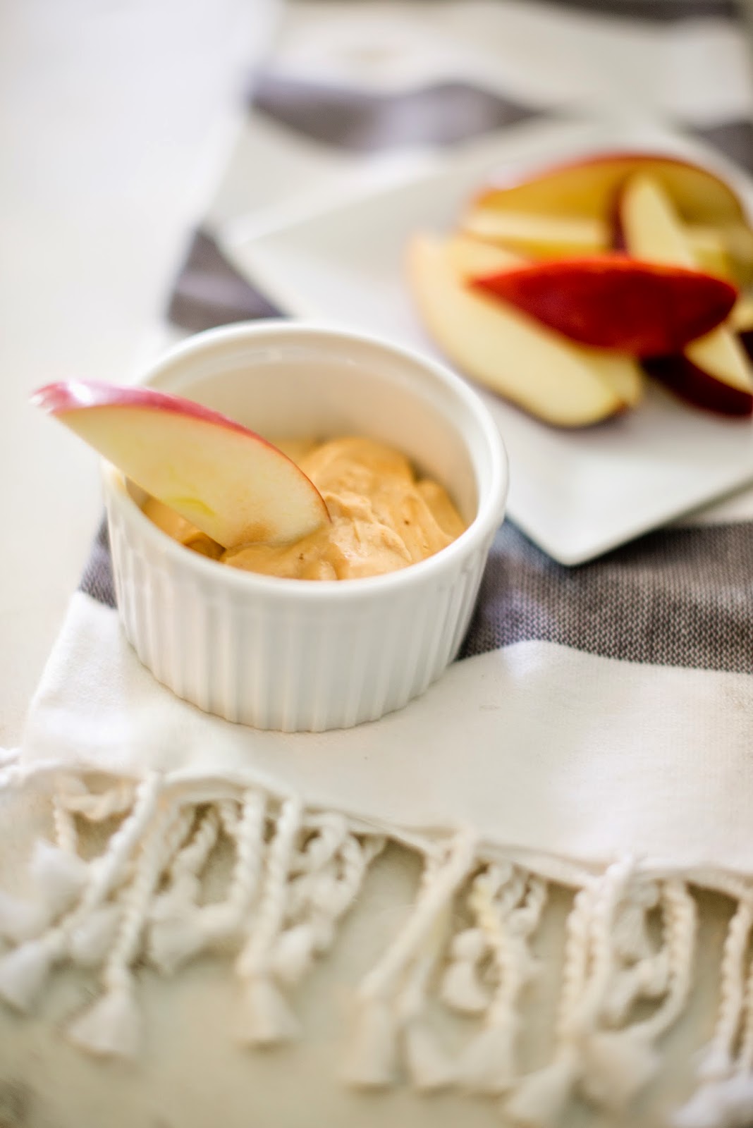 Domestic Fashionista Peanut Butter Yogurt Dip and Apples