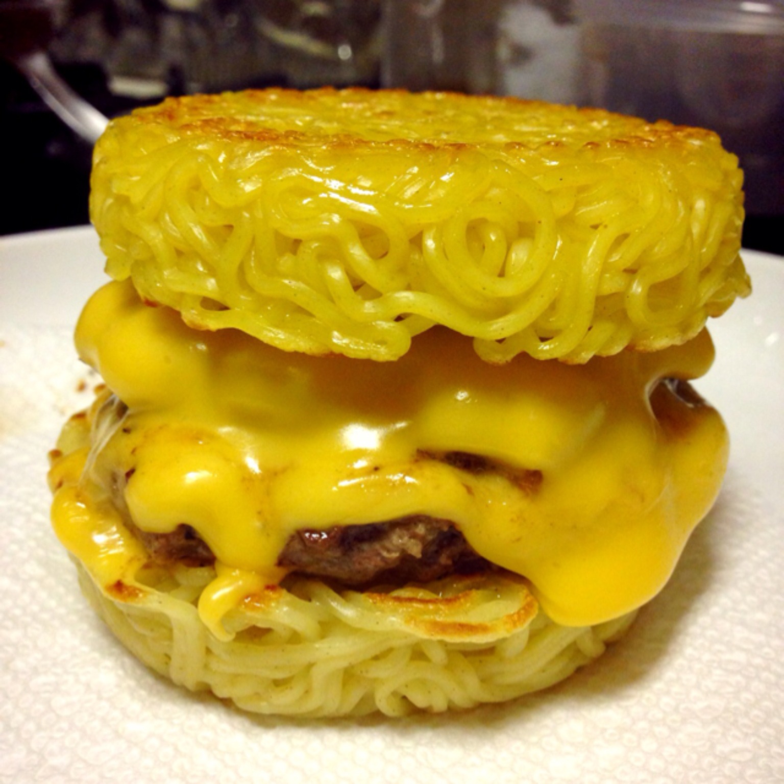 GO RAMEN!® Ramen Burger...