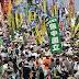 Una gran marcha reclama en Tokio el cierre de todas las centrales atómicas.