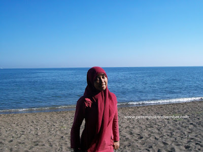 INDAHNYA SUNSET, SUNRISE, DAN LUMBA-LUMBA DI PANTAI LOVINA-BALI INDAHNYA SUNSET, SUNRISE, DAN LUMBA-LUMBA DI PANTAI LOVINA-BALI