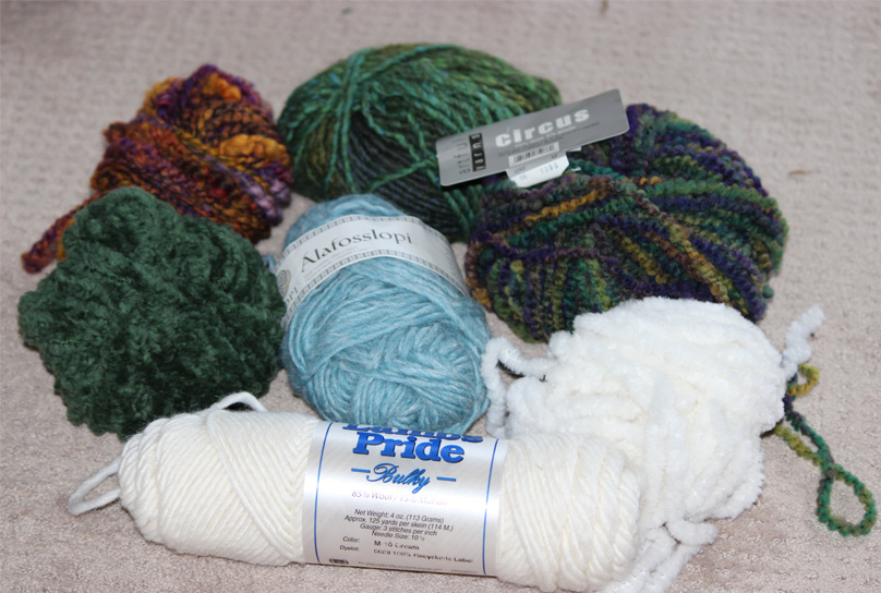 Woolly Mammoth Woolens Using yarn in rug hooking