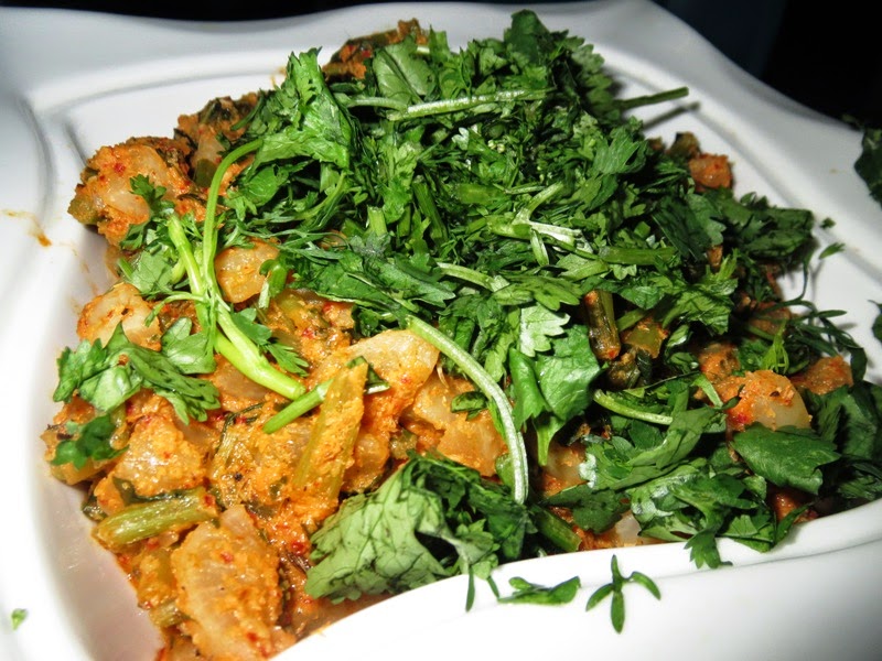 ಅಡಿಗೆ Adige Radish (with it leaves) Curry