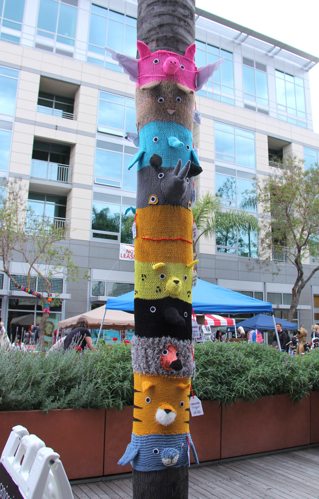 AVCR8TEUR'S PHOTO BLOG Happy International Yarn Bombing Day