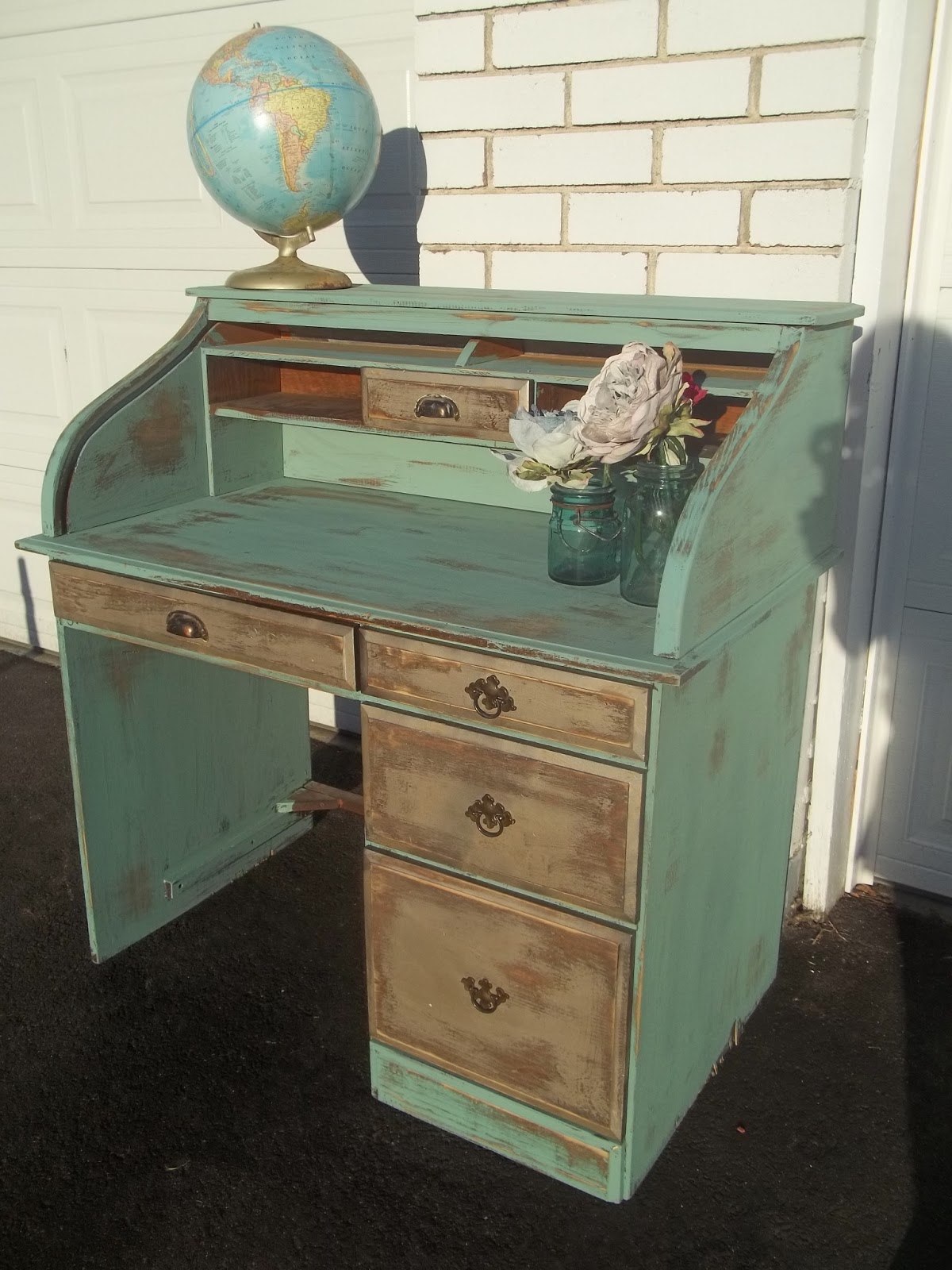 Thrifty Fabulous Gorgeous Distressed Turquoise Gold Shabby Chic