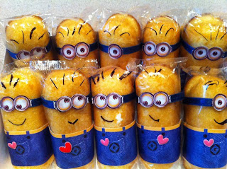 Minions hechos con pastelitos. Minions hechos con pastelitos.