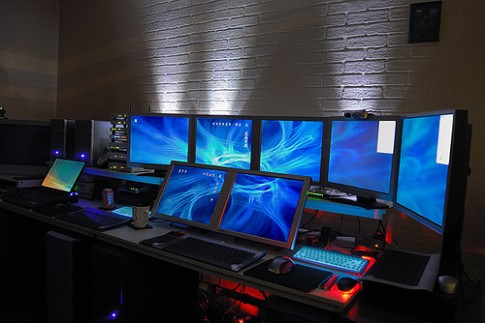 How to Buy The Best Multi-Monitor Day-Trading Computer