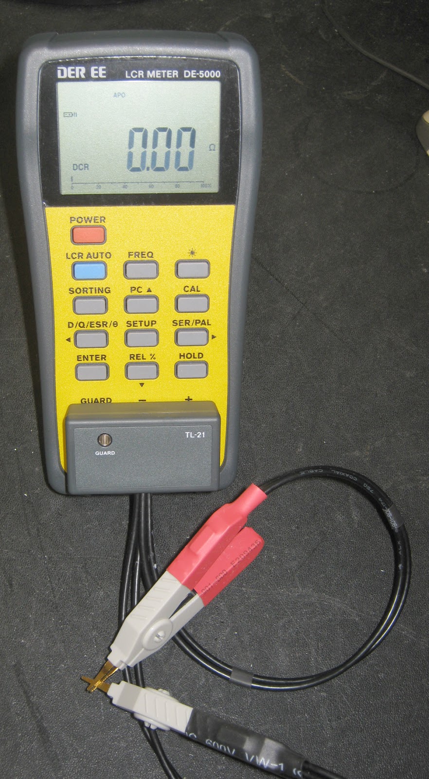 DextersLab2013: DER EE DE-5000 LCR Meter Kelvin Clip Conversion Hack