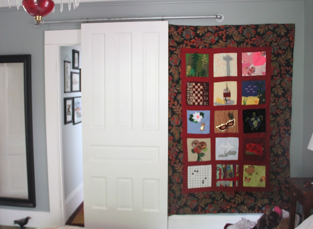 EAK! A House!: DIY Sliding Door