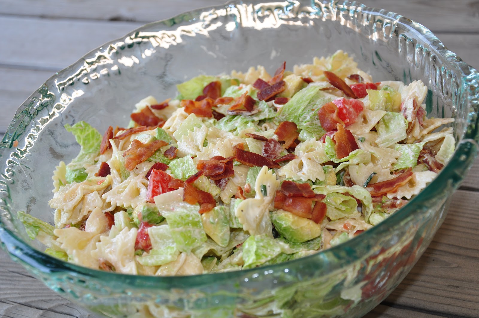 The Changeable Table BLT Pasta Salad
