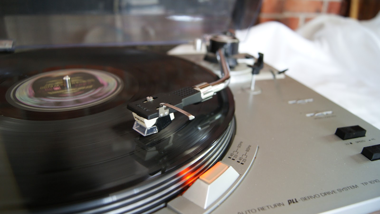 Audioless Winnipeg Group! Sanyo TP1010 Turntable