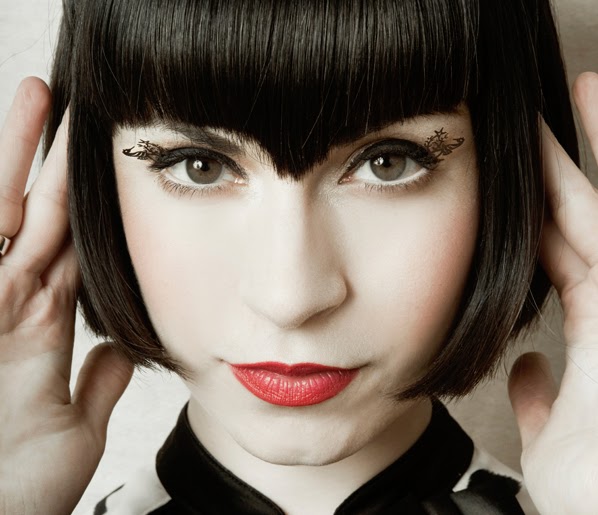 "I Cut it Off!" Do Eyelashes Grow Back? The Chapters