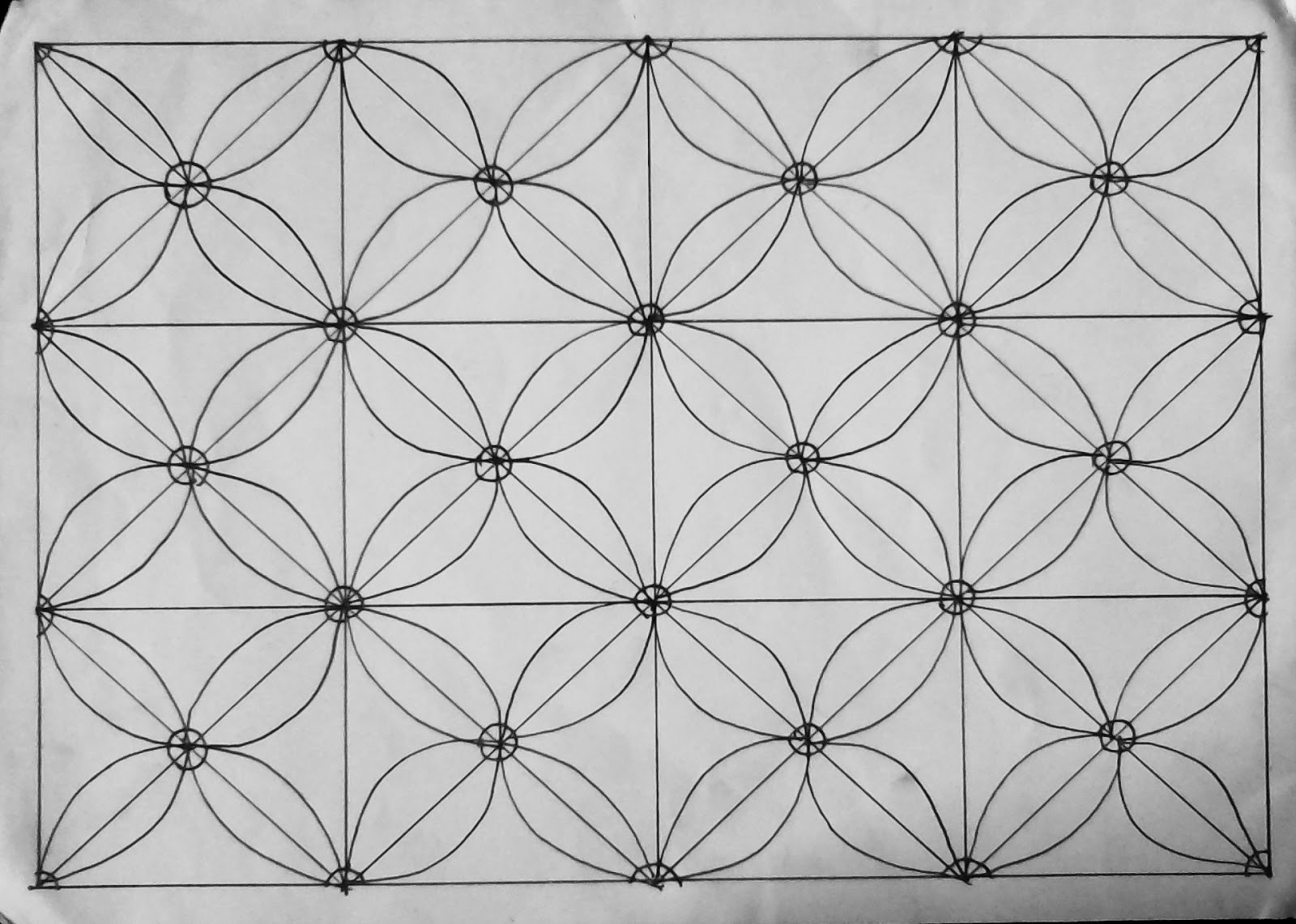 Menggambar Motif Batik Geometris Shona Design