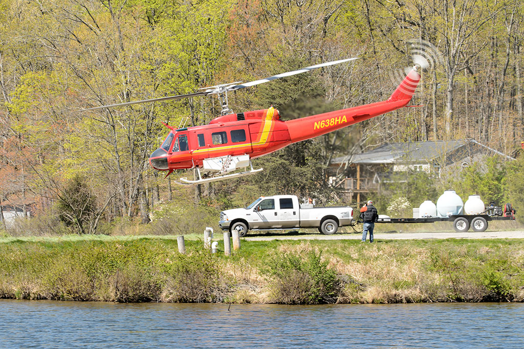Helicopter lifts off from Lake Shannondale