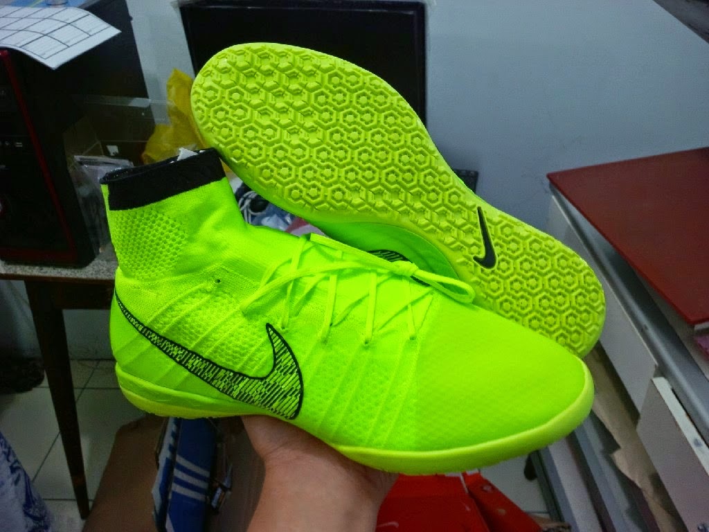 nike mercurial superfly world cup