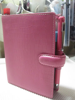 Filofax Filofax Breast Cancer Campaign Leather Passport Cover Pink 