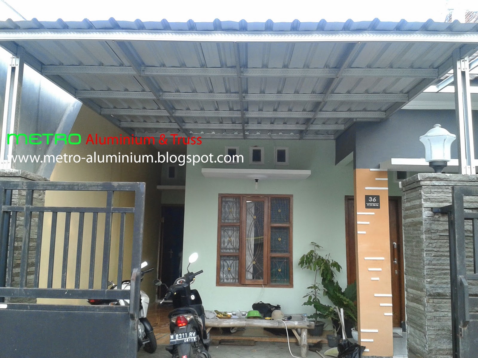 Model Teras Rumah Galvalum