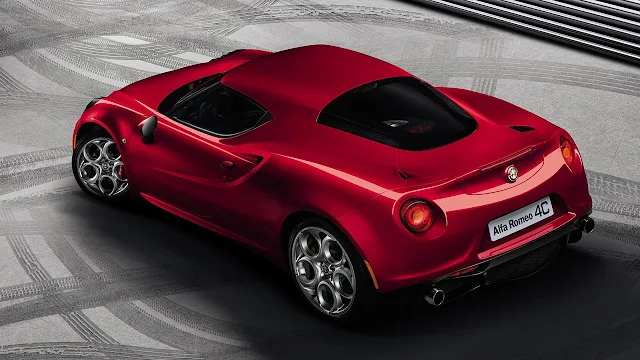 Alfa Romeo 4C rear side