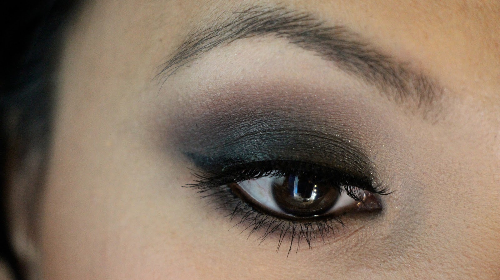 Quick and Easy Bold Smokey eye and Eyeshadow palette giveaway [CLOSED]