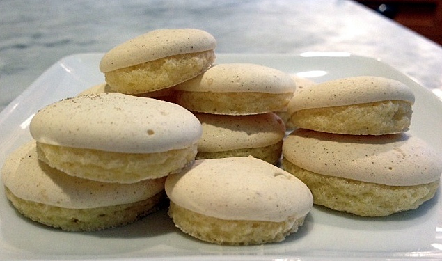 a cake bakes in brooklyn elaine 39 s anise cookies top christmas cookie recipes