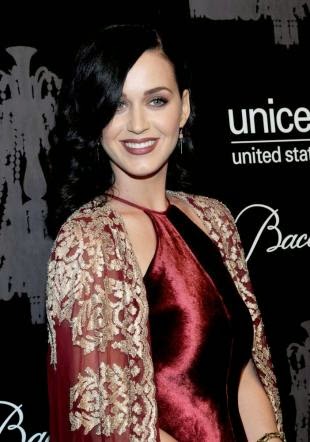 Katy Perry festeggia 30 anni e conquista il Super Bowl