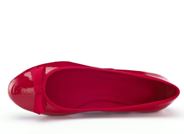 ballerine rouge vernis femme