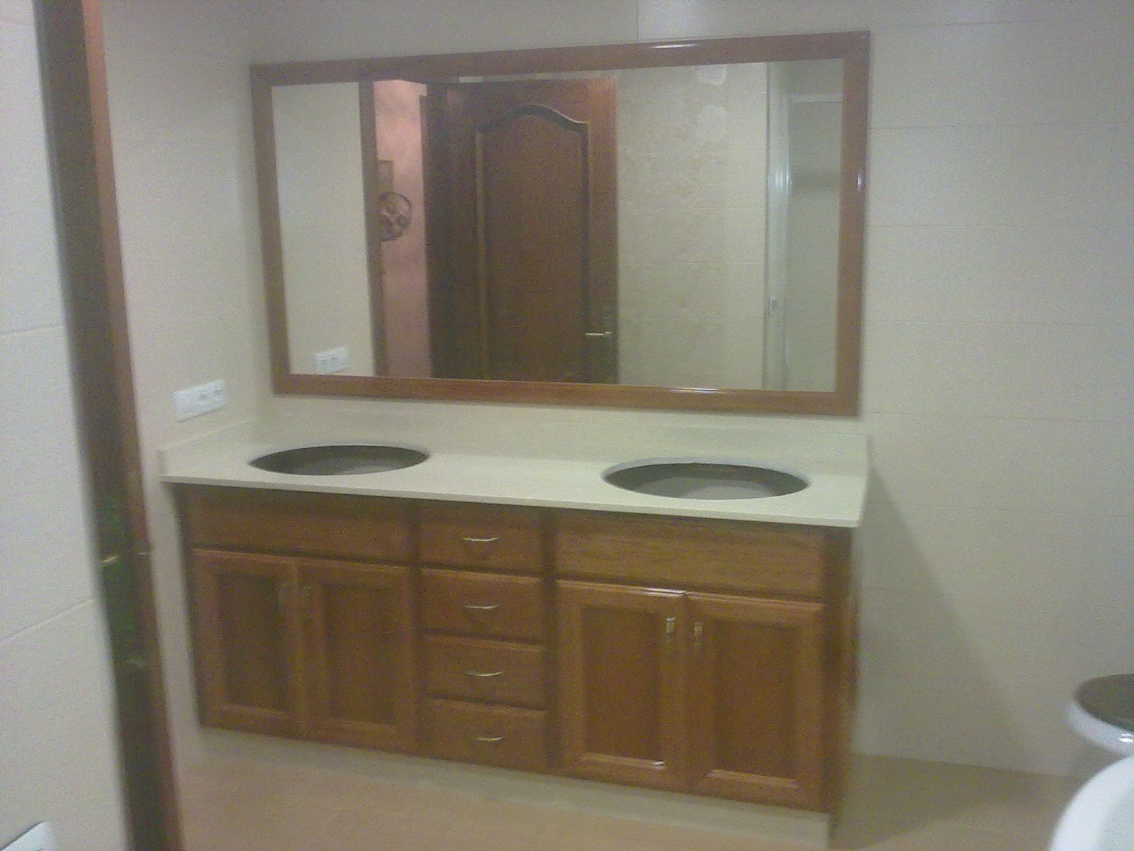 CARPINTERIA LOS MOLINOS: Mueble de baño en roble