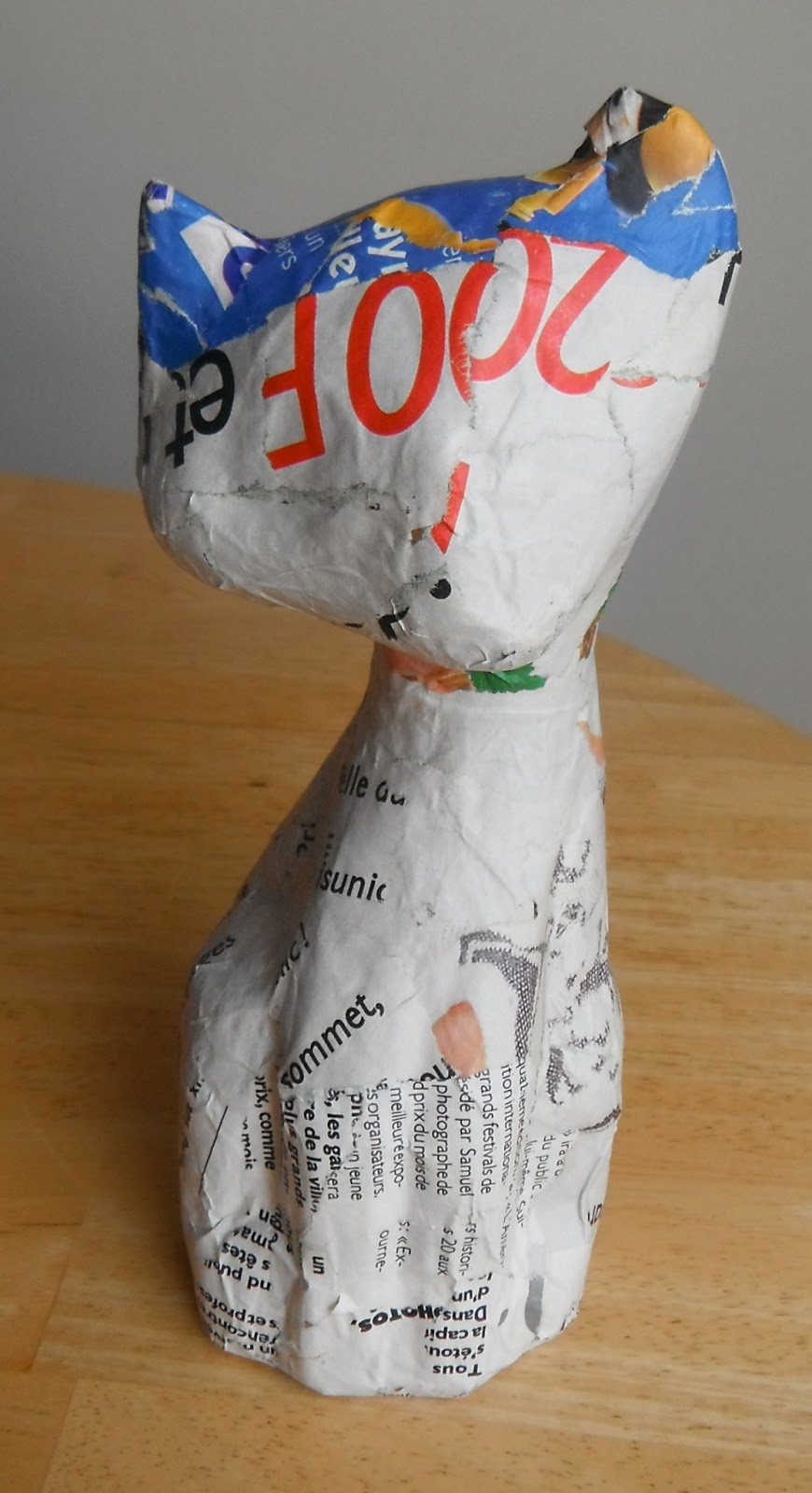 val.idées Papier maché cat Chat en papier maché