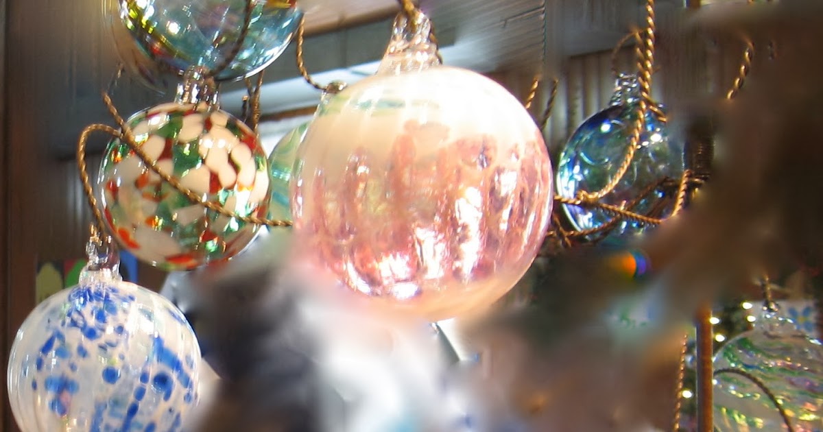 Atlantic Art Glass, 25 Pine, Ellsworth Maine Make a Blown Glass Ornament!