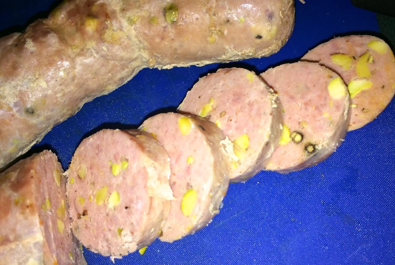 Docaitta Lifestyle French Garlic Sausage with Pistachios