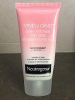 Soin hydratant non gras pamplemousse rose Visibly Clear de Neutrogena