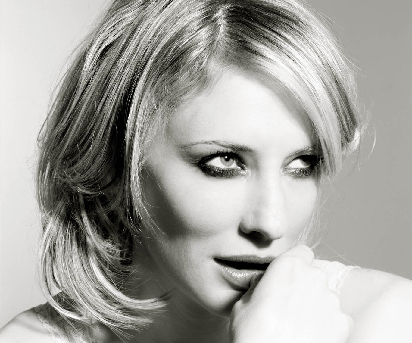 http://4.bp.blogspot.com/-73PTb5jWlP4/UBT2qgXF2OI/AAAAAAAAYT4/M_Lpc_0Cga8/s1600/Cate-Blanchett+3.jpg