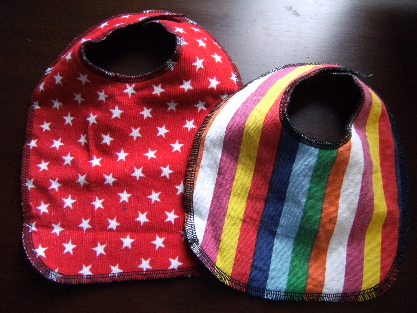 Lohtown Life DIY droolresistant bibs