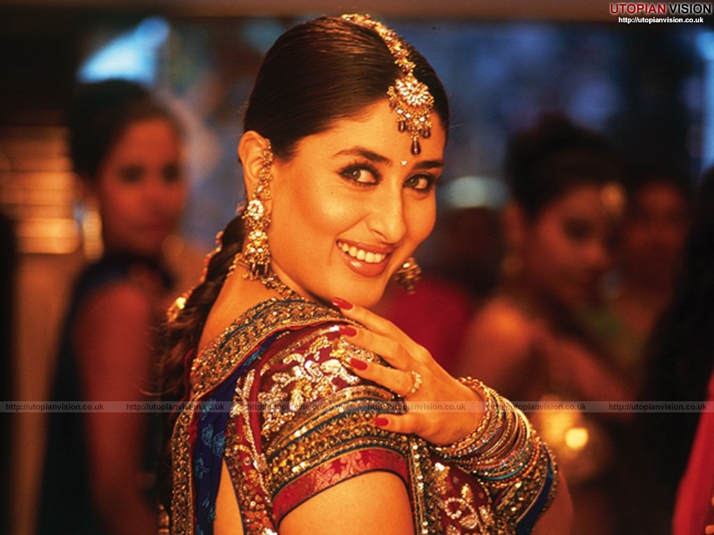 http://4.bp.blogspot.com/-73tc2_NzkUA/Tmk6FX42PxI/AAAAAAAAAIU/UCJ4z75dkNM/s1600/kareena-kapoor-1024x768%252815%2529.jpg