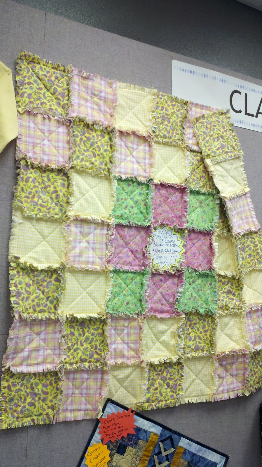 Rocknquilts: AccuQuilt Rag Die Quilt Class instructions