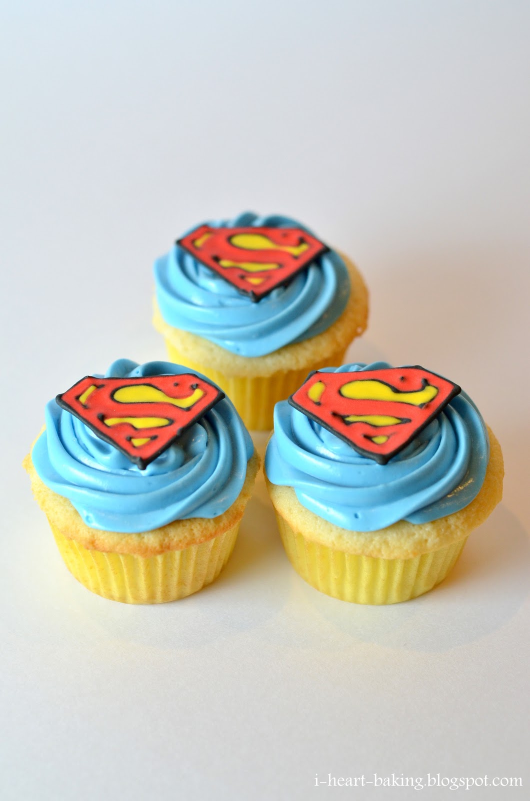 Superman Eßbar Tortenaufleger Party Deko Tortenbild Muffin Geburtstag Cupcake 