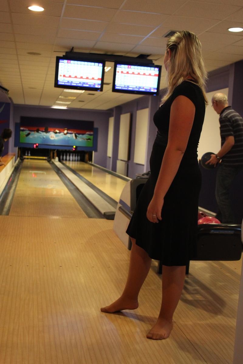 Joy of Tights (aka pantyhose) Get Fit in Pantyhose 1 Bowling